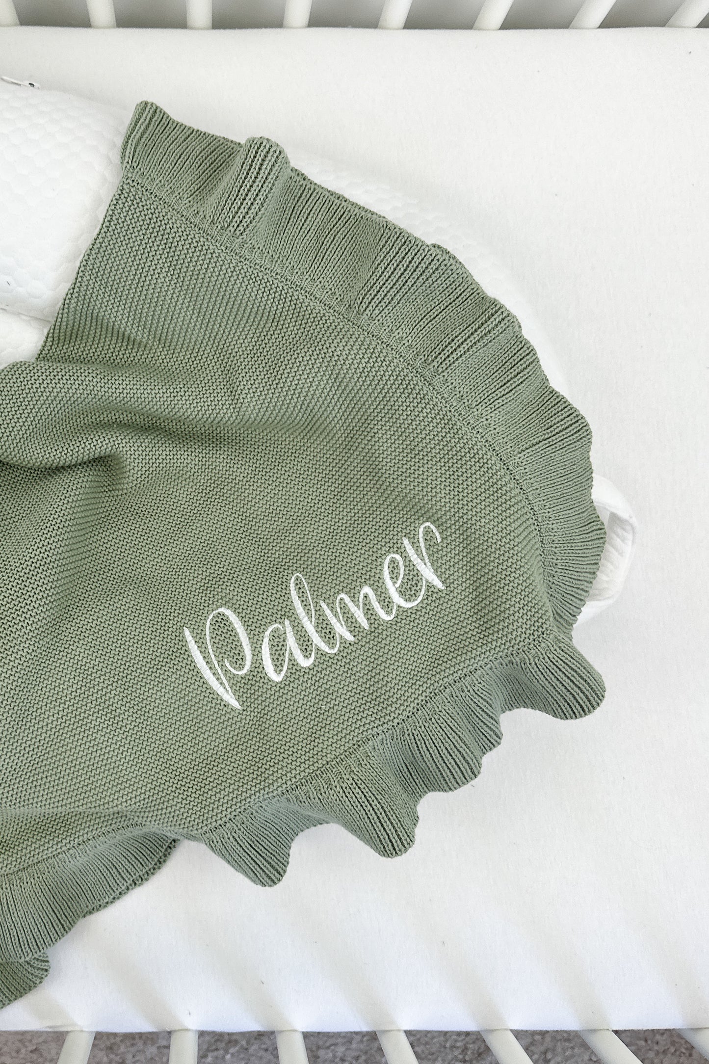 RUFFLE KNIT BLANKET - OLIVE