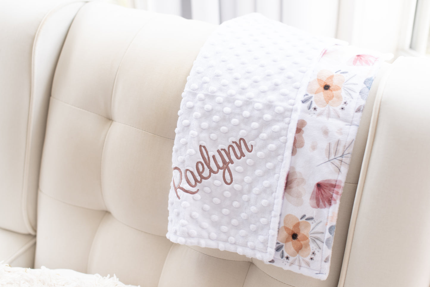 NATURAL BLOOMS LOVEY